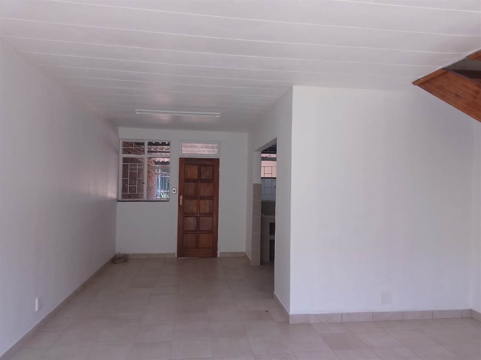 2 Bed Townhouse in Dorandia photo number 10