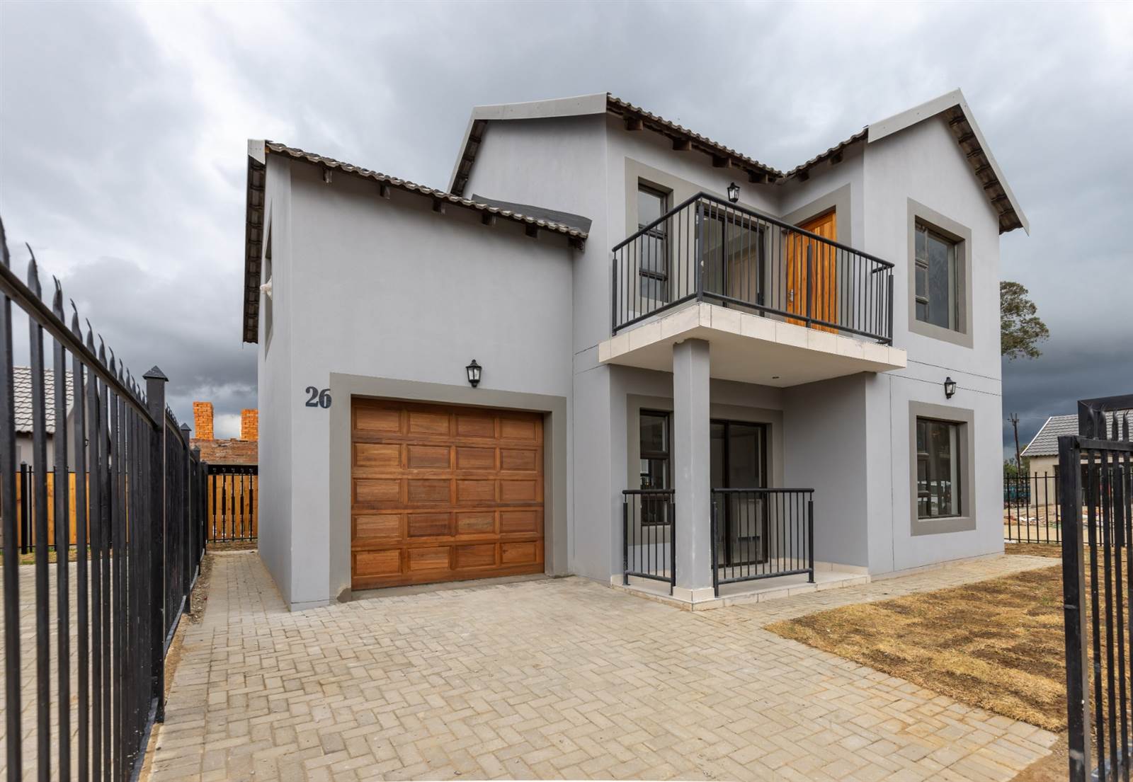 3 Bed Townhouse in Bloemspruit photo number 13