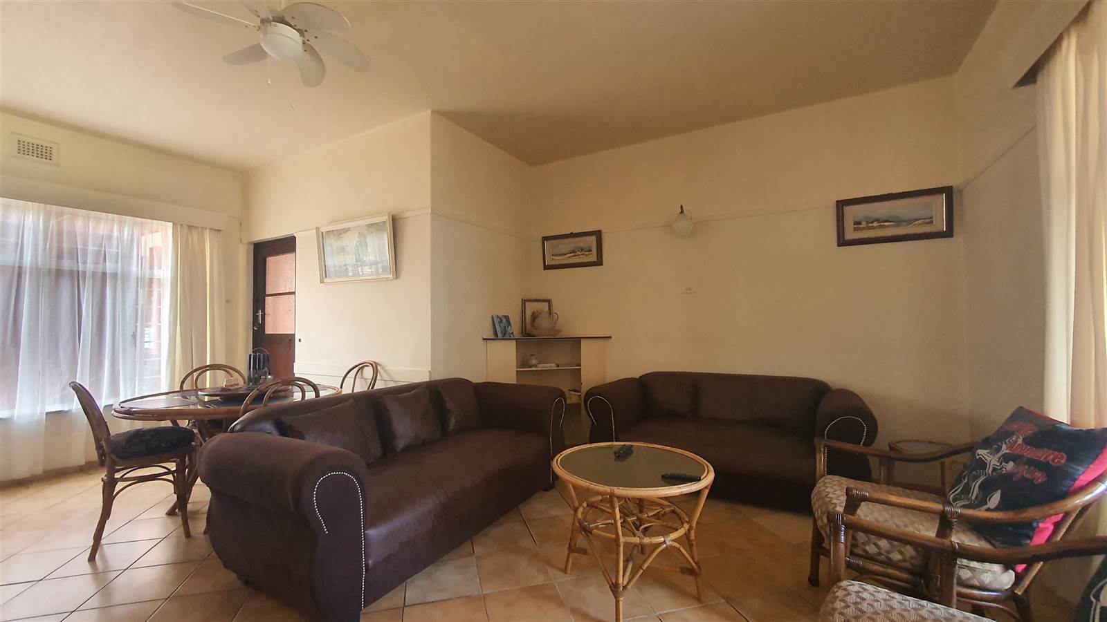 1 Bed Flat in Scottburgh Central photo number 8