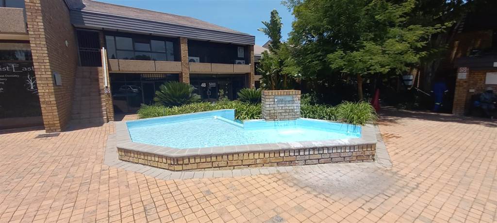 141  m² Commercial space in Garsfontein photo number 13