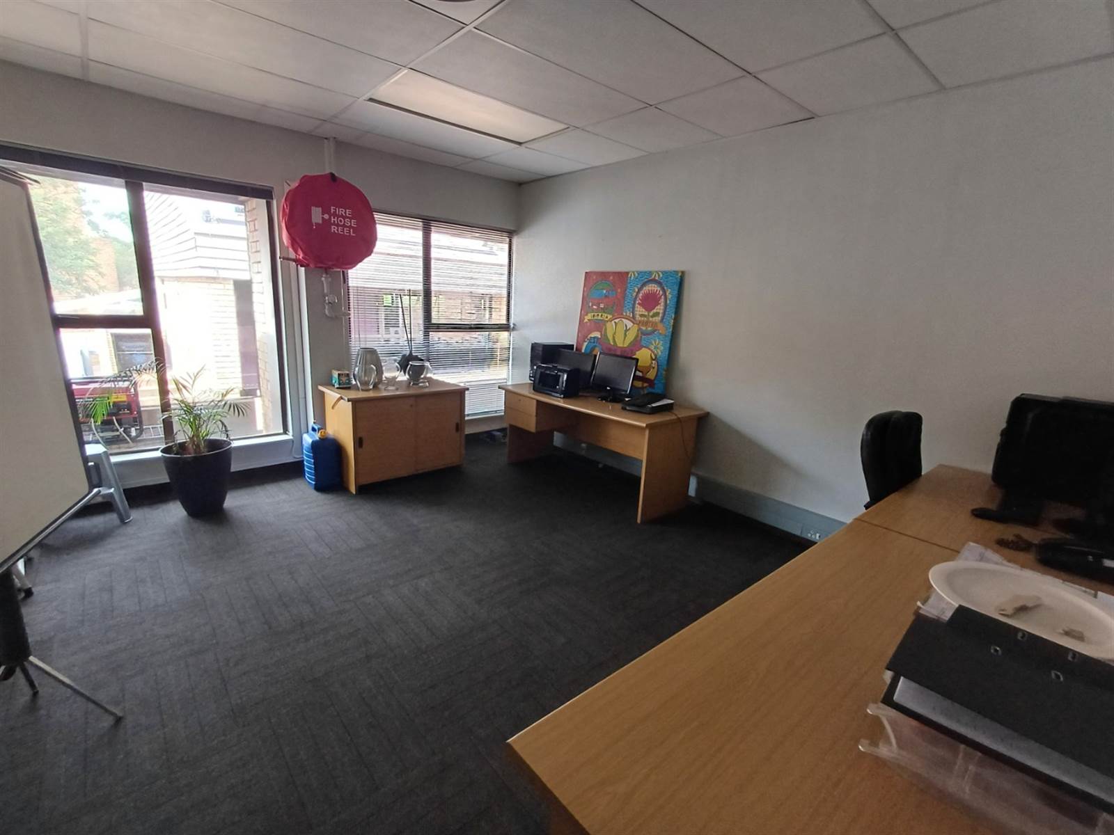 141  m² Commercial space in Garsfontein photo number 12