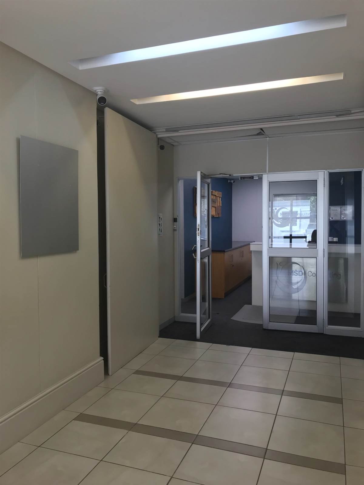 300  m² Office Space in Pinelands photo number 8