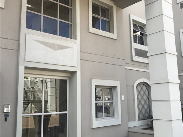 300  m² Office Space in Pinelands