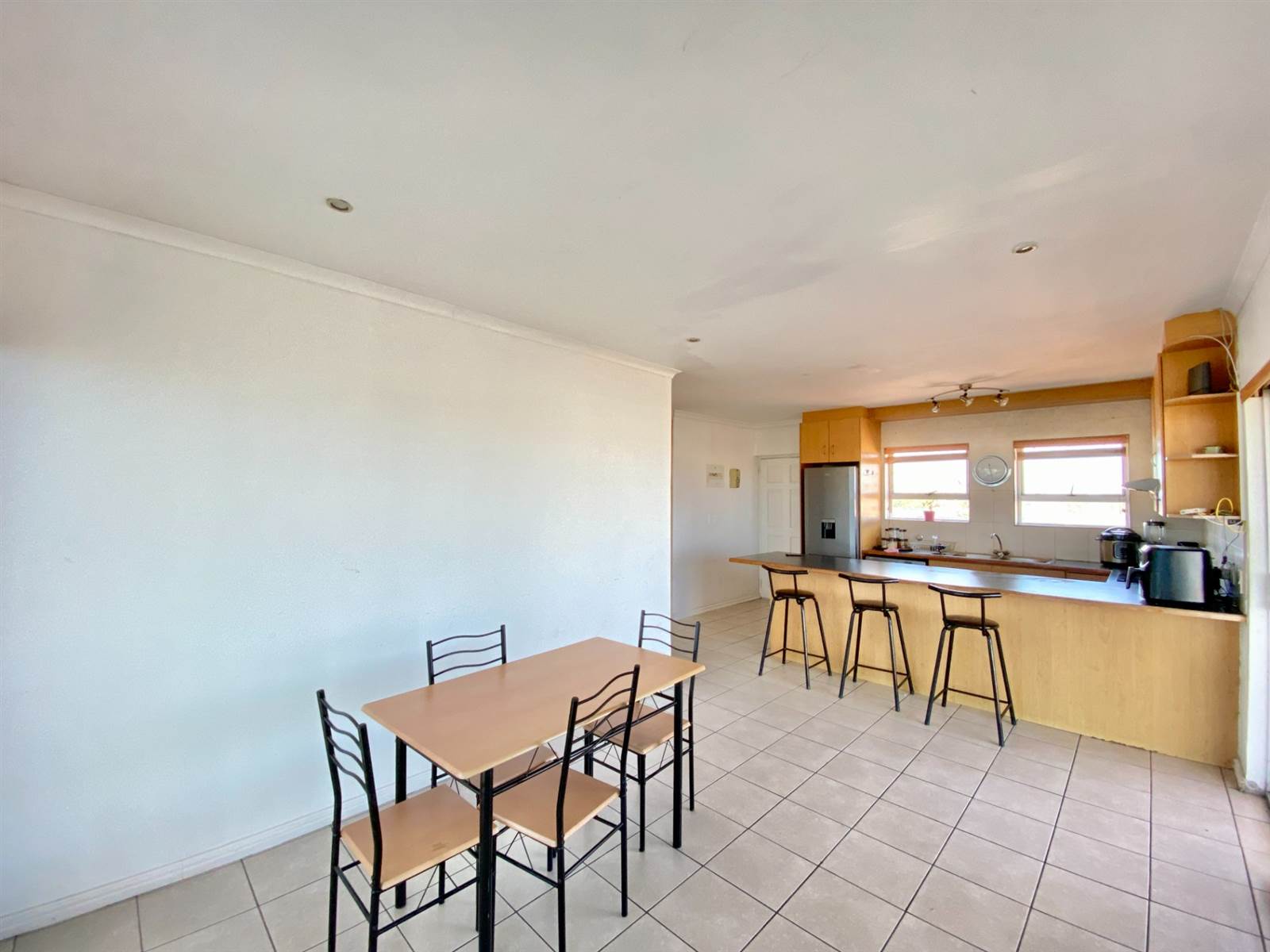 3 Bed Apartment in Parklands photo number 6