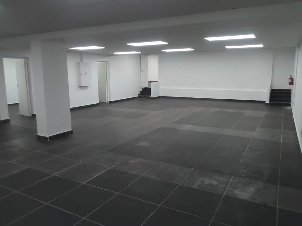 561  m² Retail Space in Pinetown Central photo number 6
