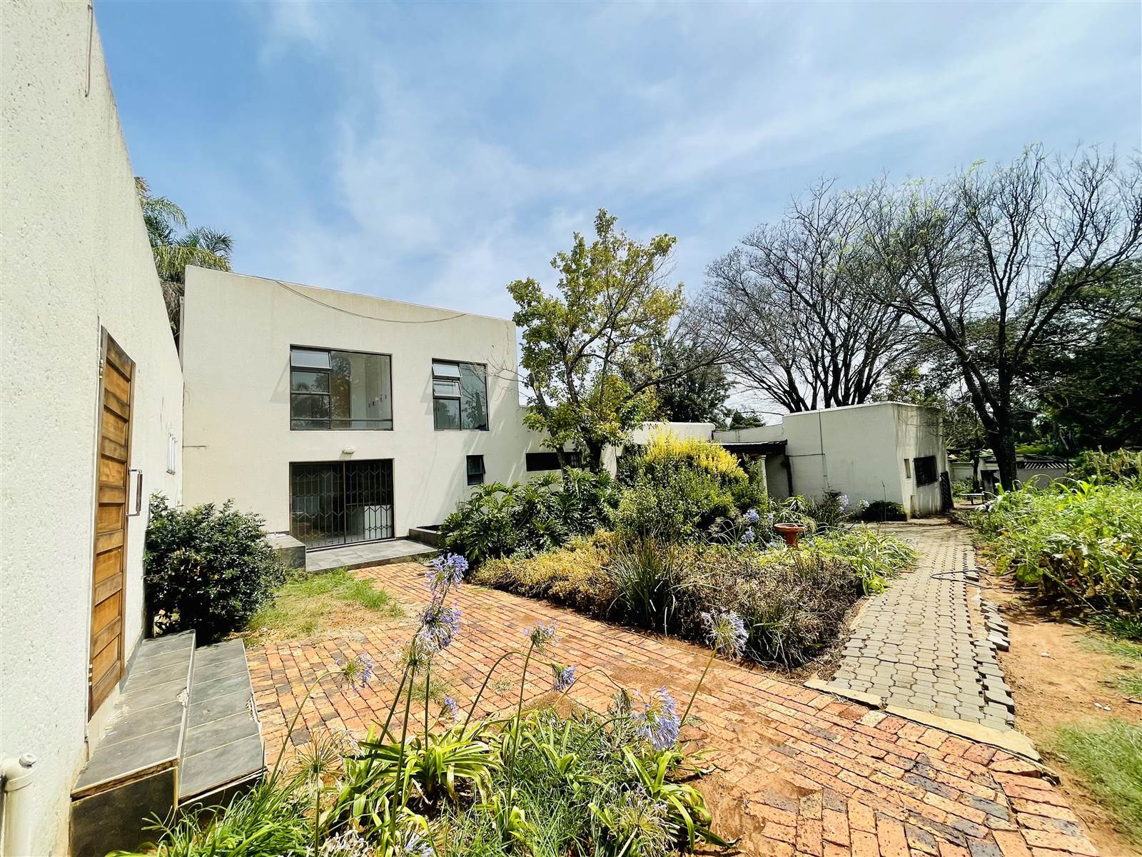4 Bed House in Ruimsig photo number 4