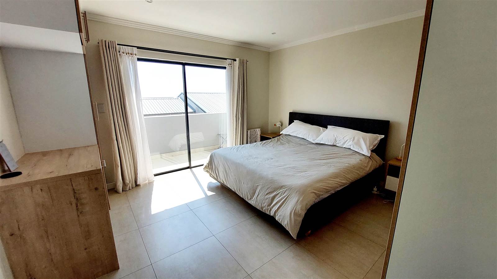 3 Bed Townhouse in Roodepoort Central photo number 17