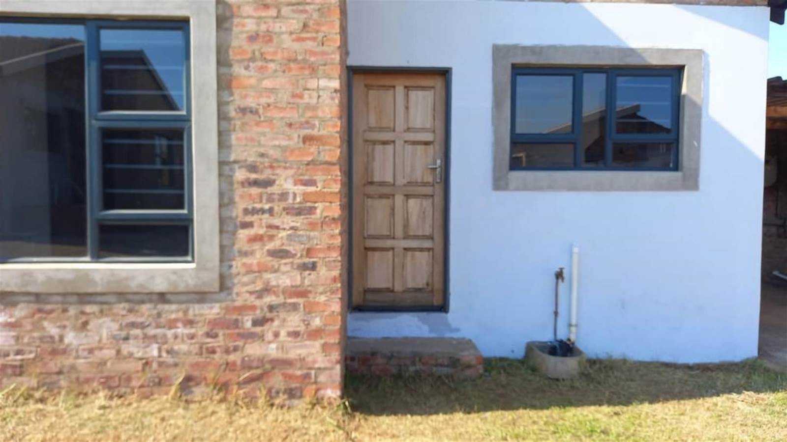 2 Bed House in Ikageng photo number 11