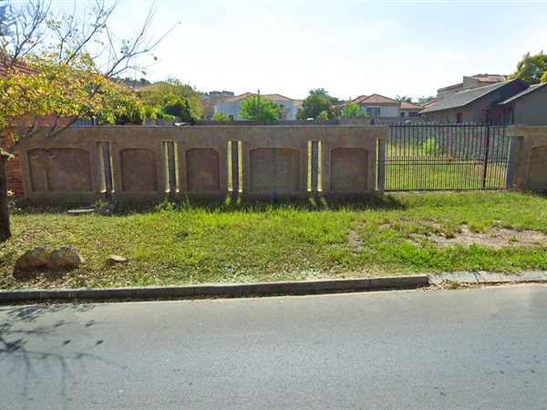 981 m² Land