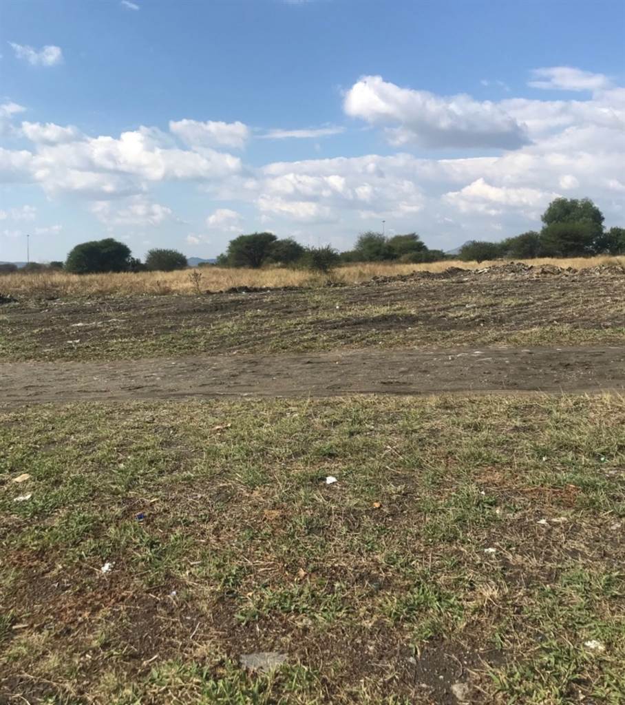 275 m² Land available in Boitekong photo number 2