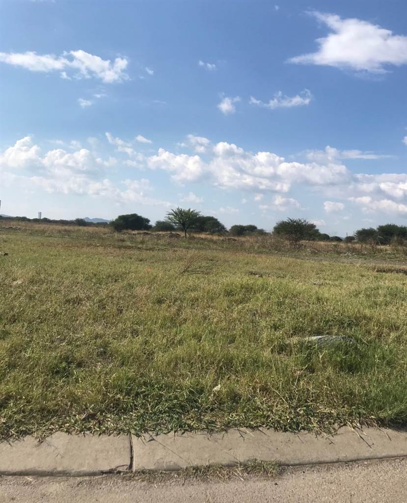 275 m² Land available in Boitekong photo number 3