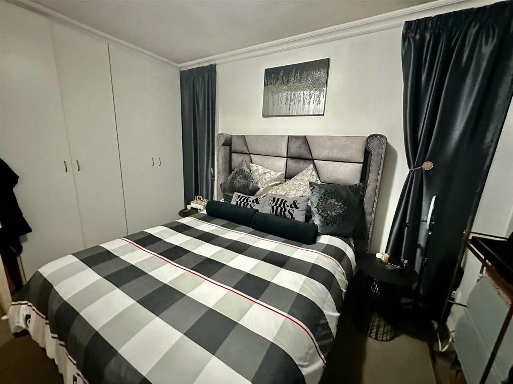 1 Bed Apartment in Howick photo number 12
