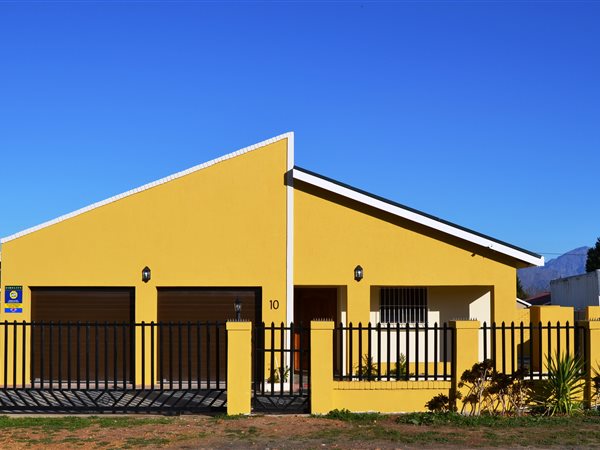3 Bedroom House 3 Bedroom House