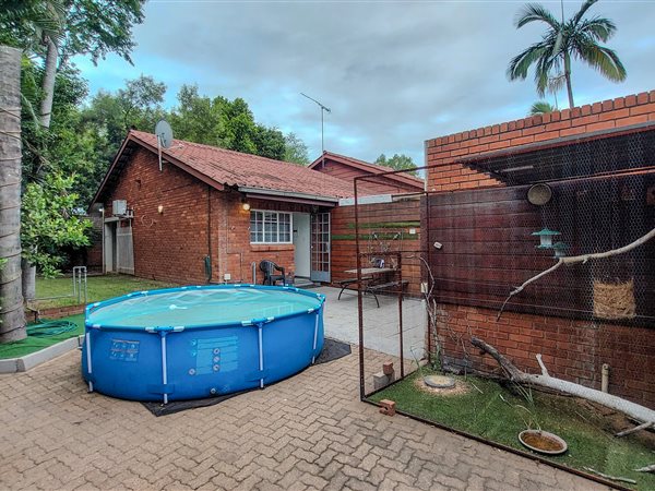 3 Bedroom Townhouse 3 Bedroom Townhouse