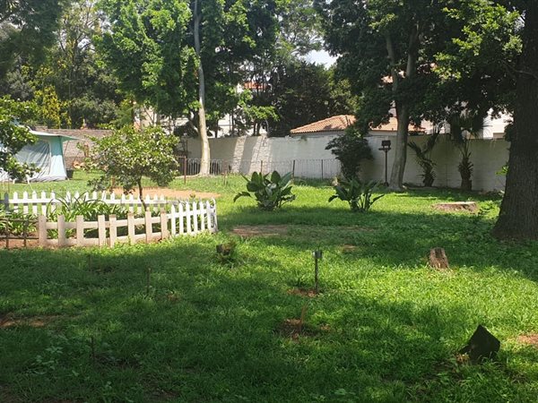 1048 m² Land available in Bryanston