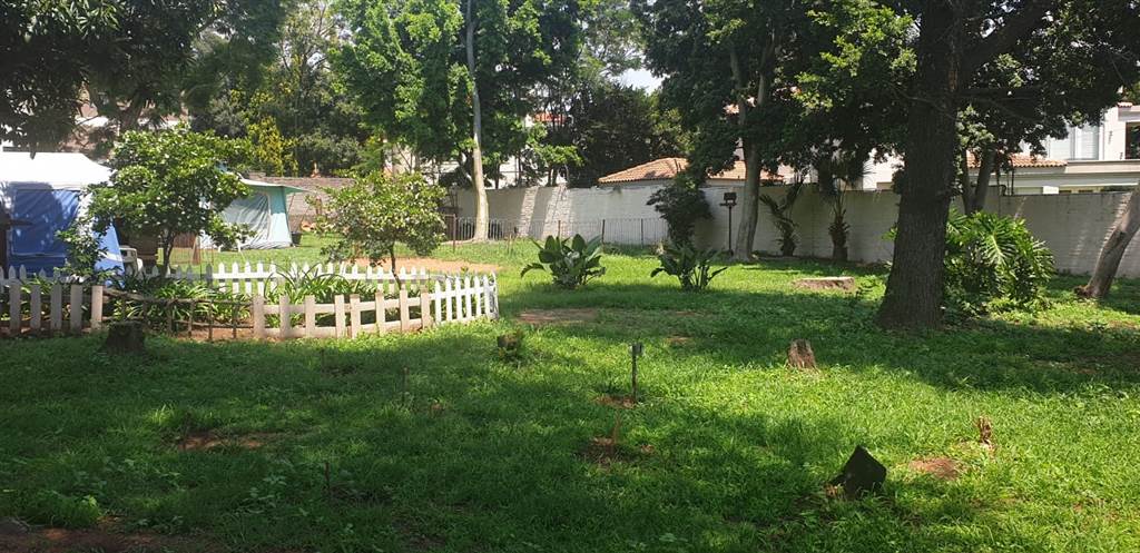 1048 m² Land available in Bryanston photo number 1