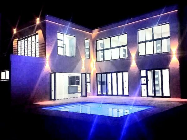 6 Bed House in Cashan