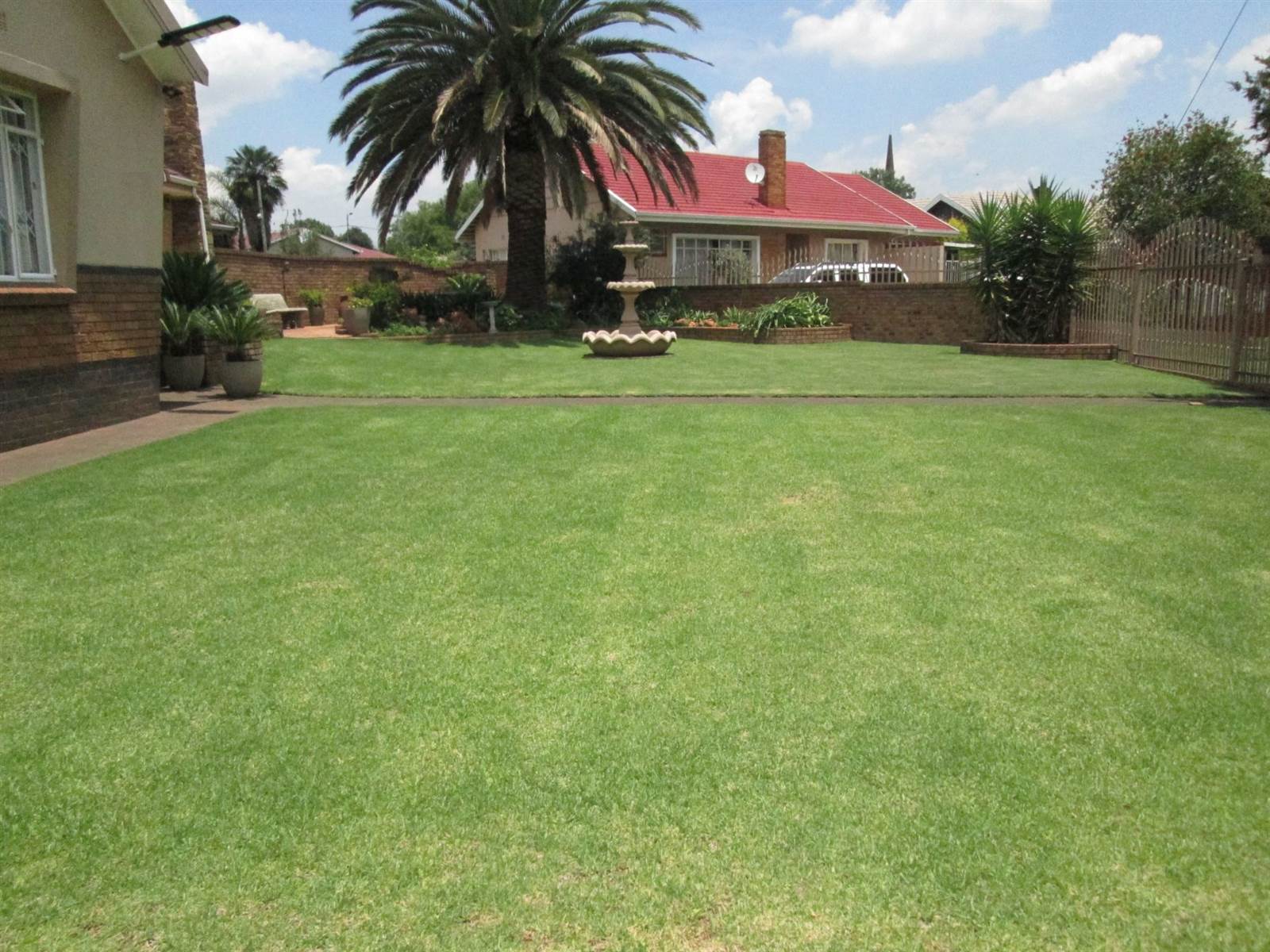 3 Bed House in Brenthurst photo number 4
