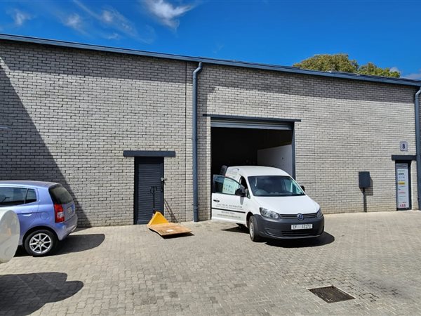 188  m² Industrial space in Paarl