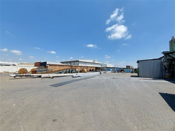 4 129  m² Industrial space