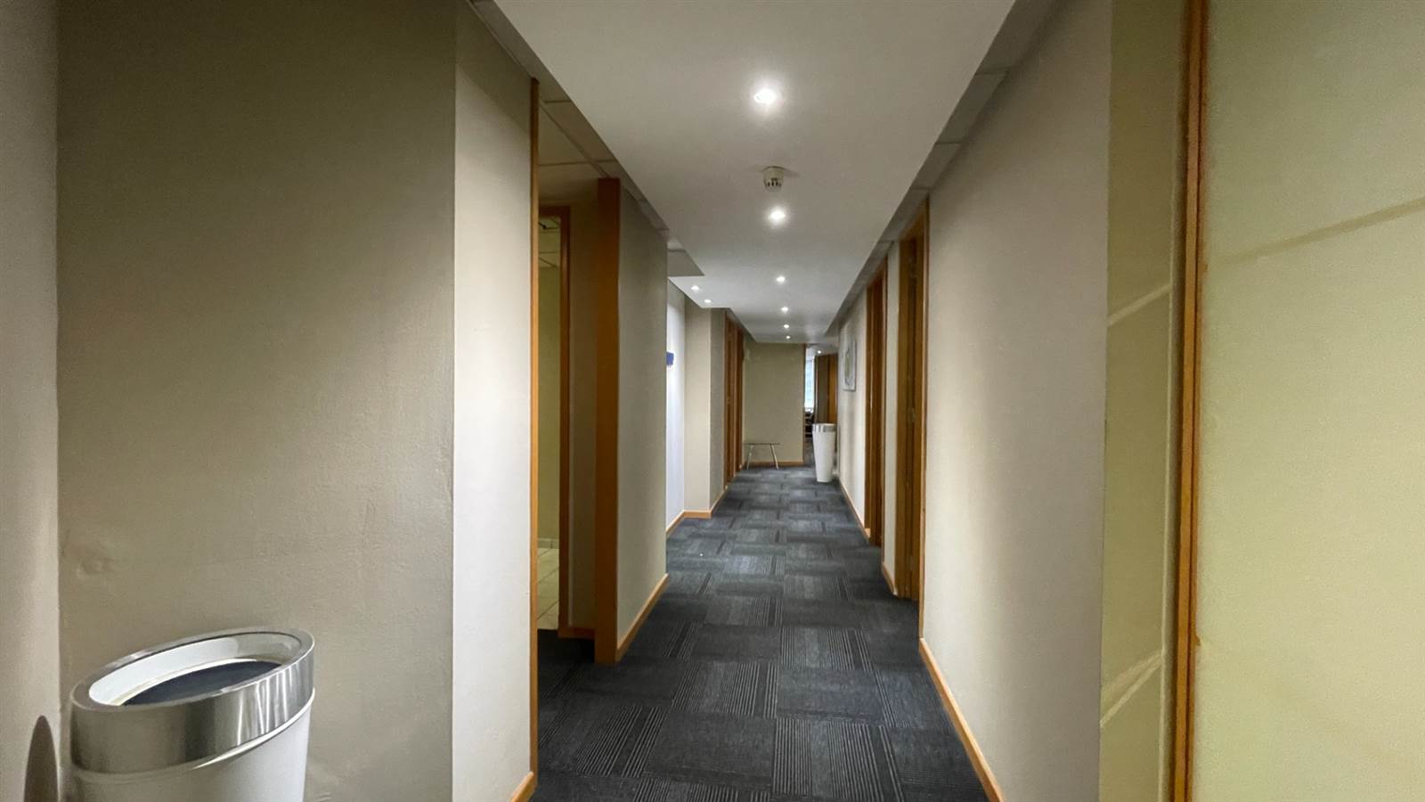691  m² Office Space in Sandown photo number 6