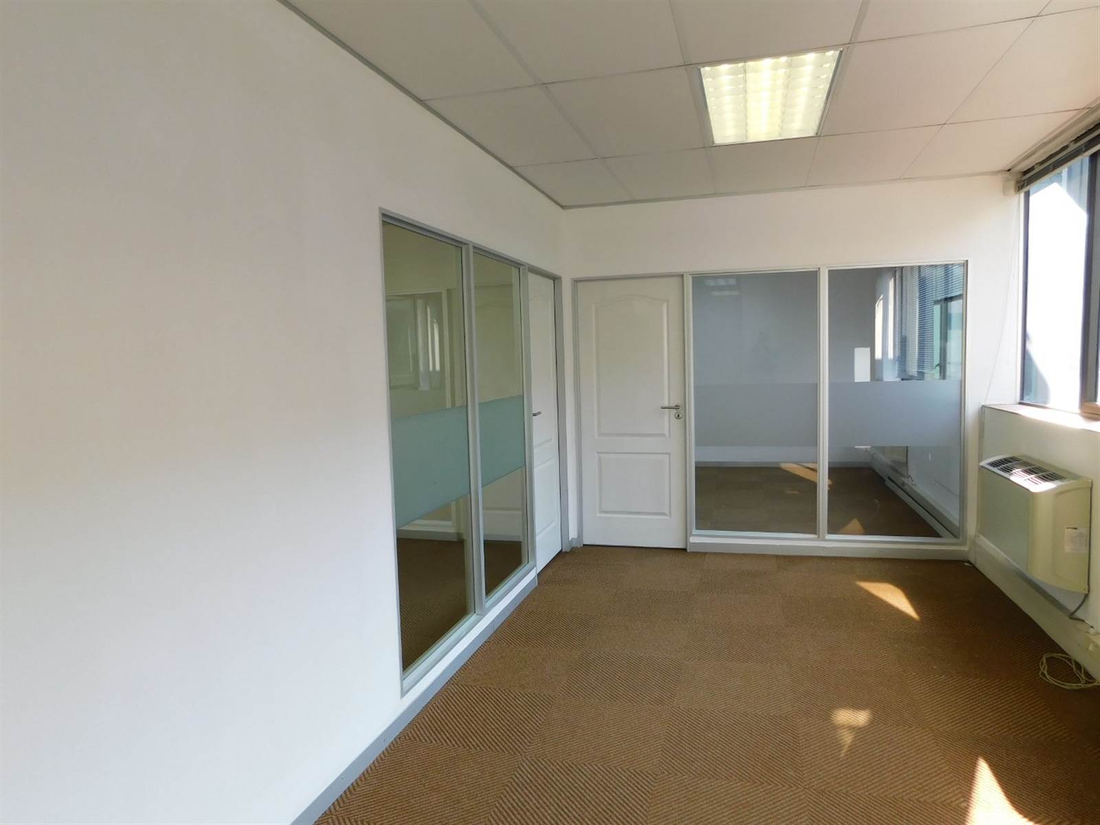 143  m² Commercial space in Rosebank photo number 13