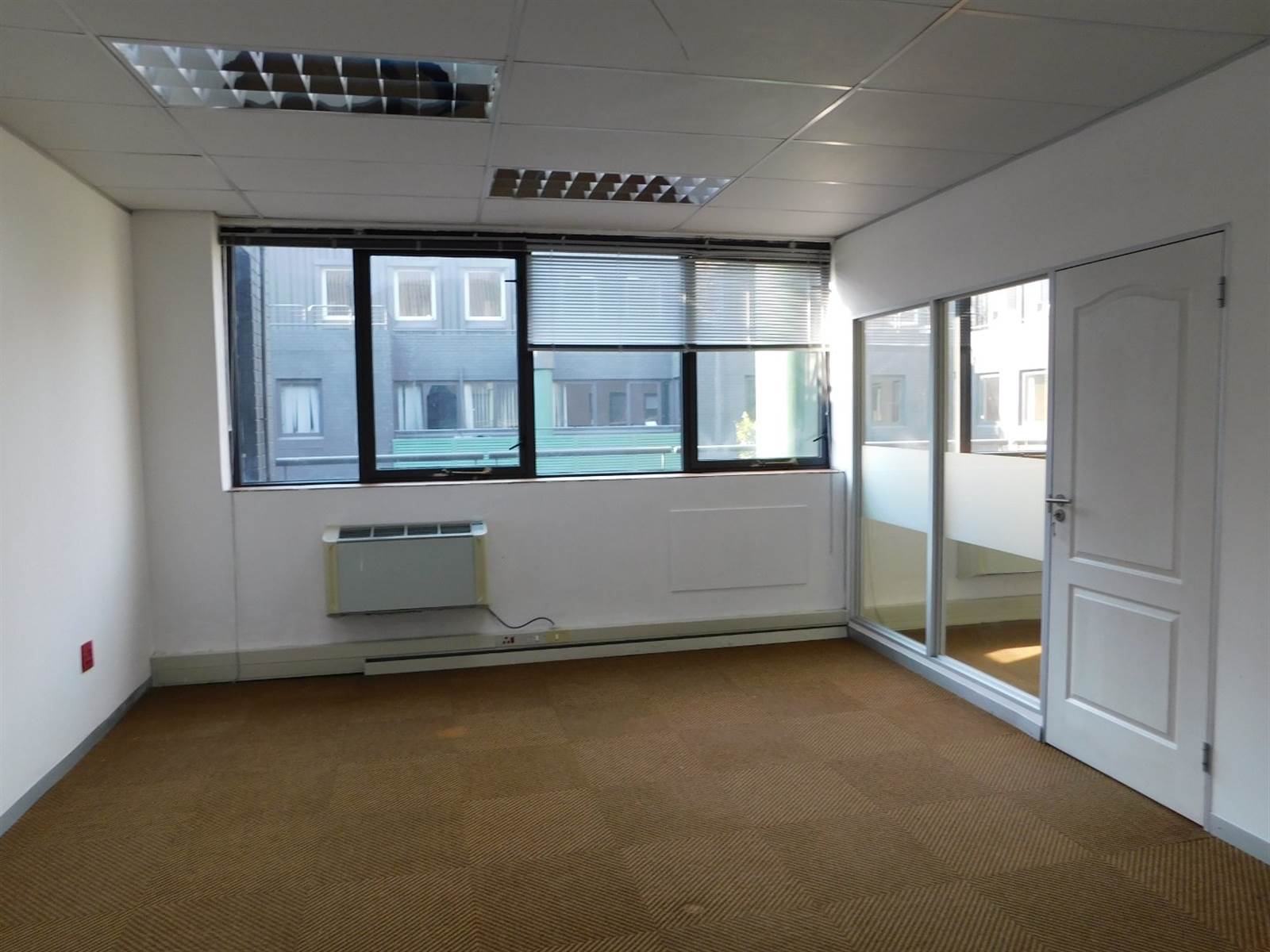 143  m² Commercial space in Rosebank photo number 6