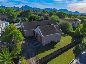 3 Bed House in George Central