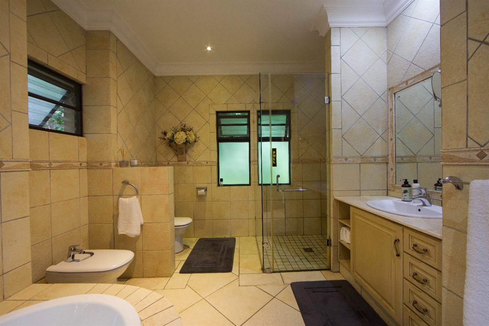 4 Bed House in Zimbali Estate photo number 19