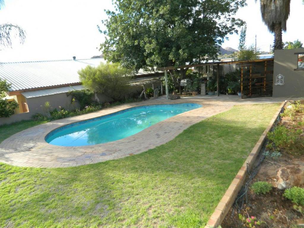 4 Bed House in Springbok photo number 26