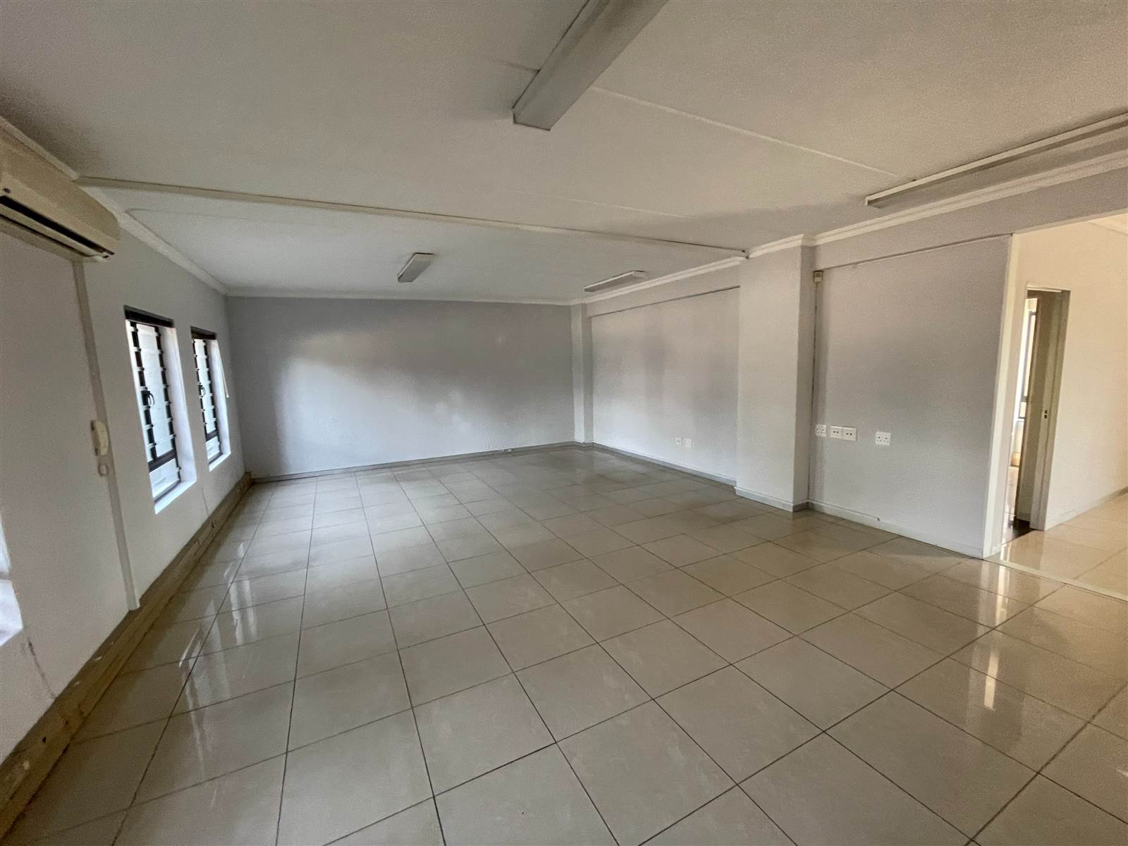 178  m² Commercial space in Randpark Ridge photo number 15