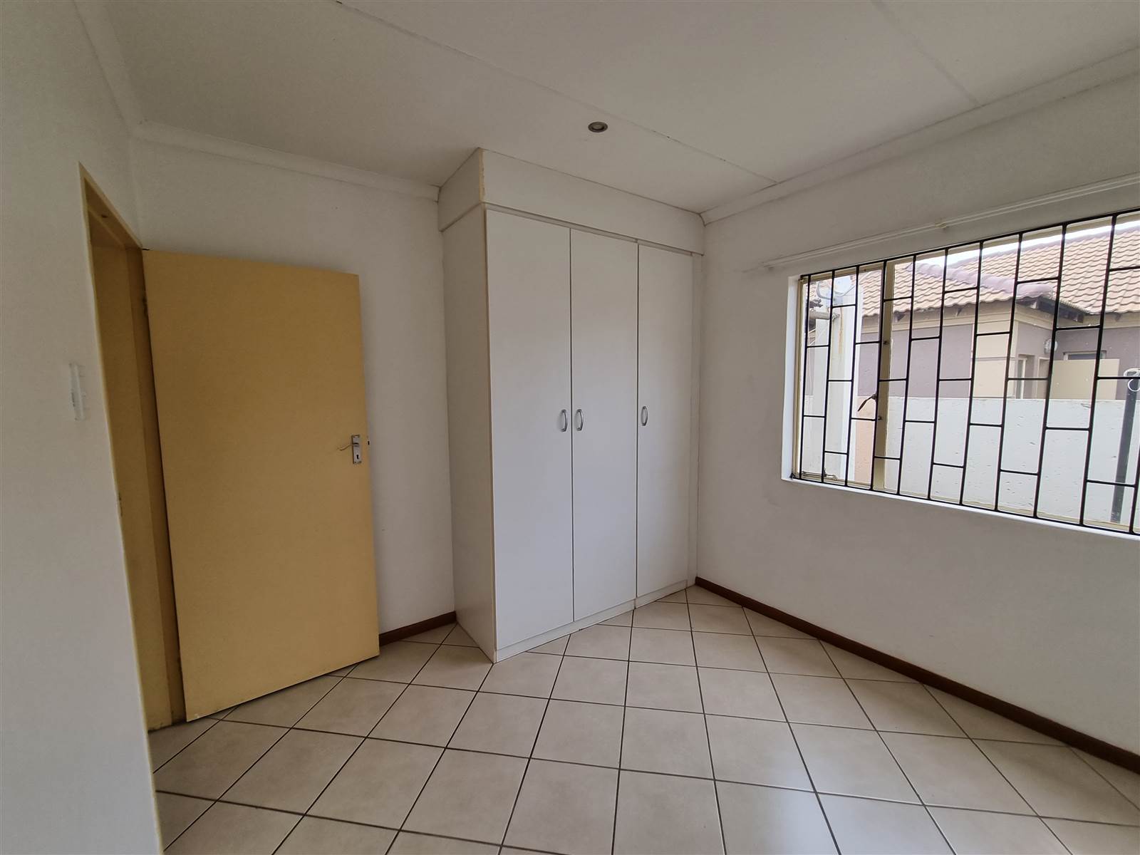 3 Bed Townhouse in Highveld Park photo number 7
