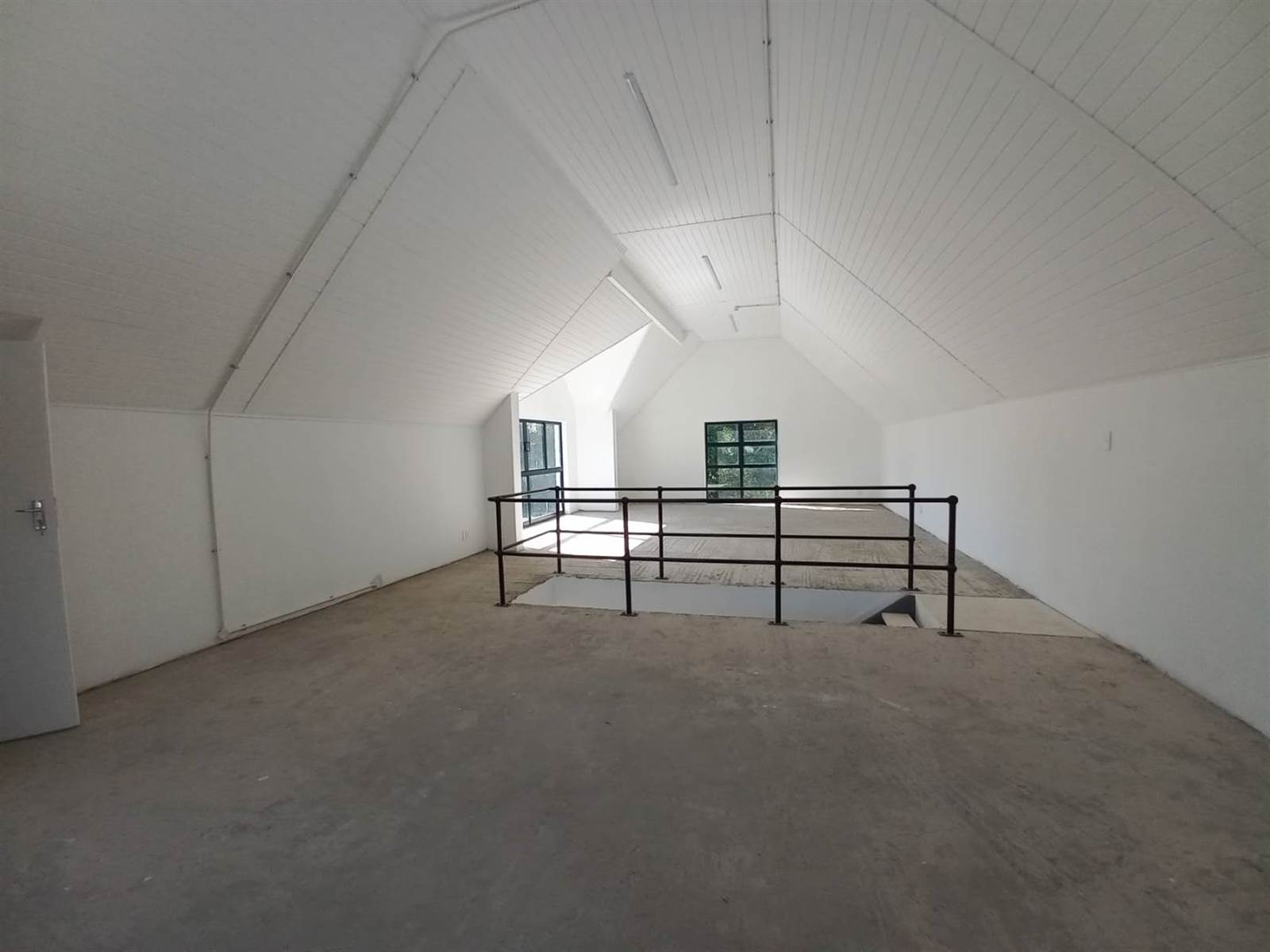 92  m² Commercial space in Walmer photo number 4