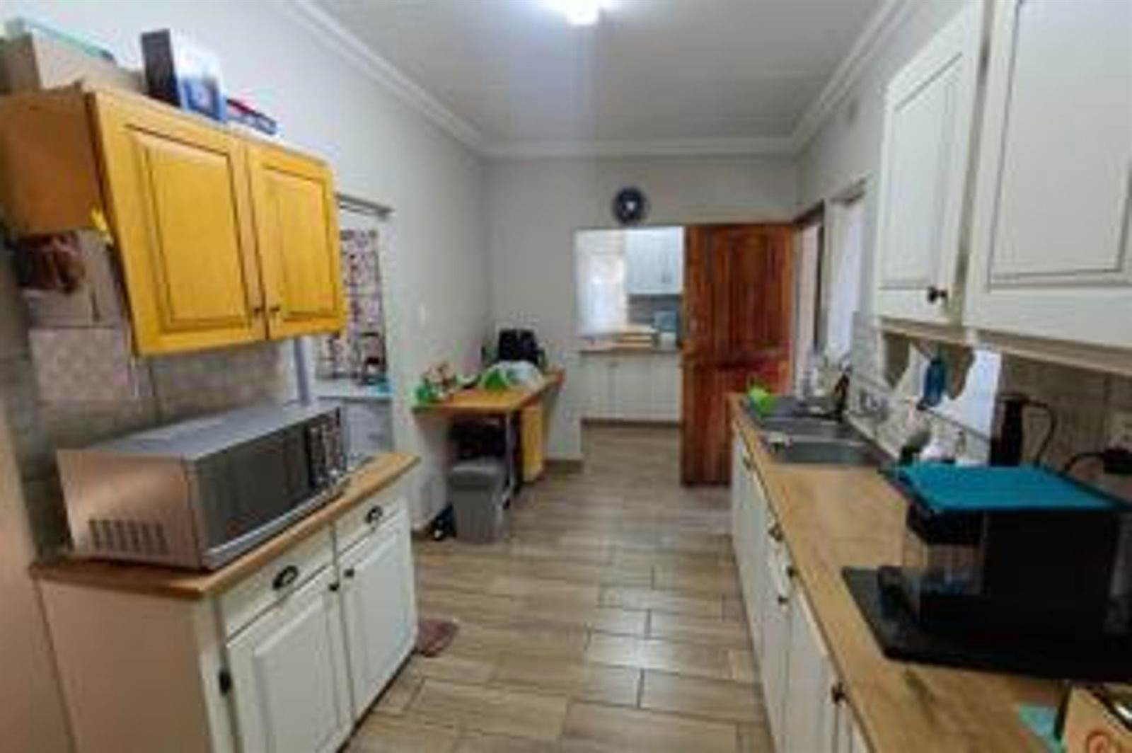 3 Bed House in Sinoville photo number 12