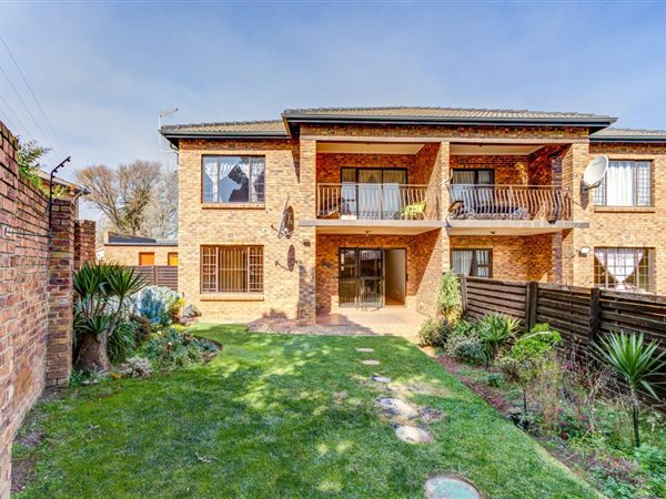 2 Bedroom Townhouse 2 Bedroom Townhouse