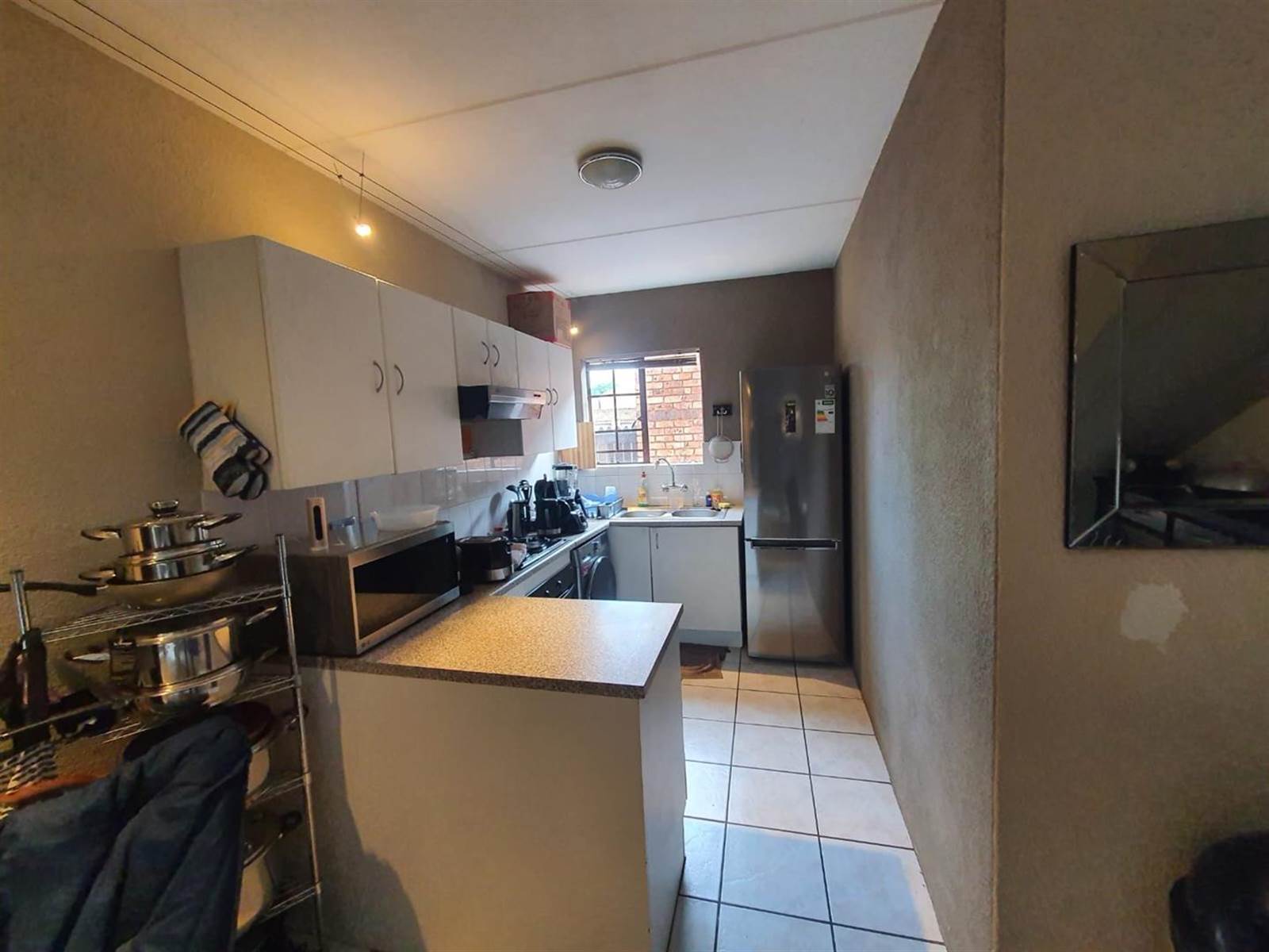 2 Bed Townhouse in Highveld photo number 7