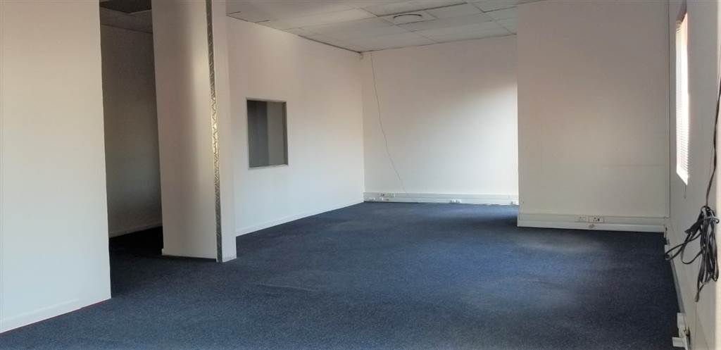 120  m² Commercial space in Tableview photo number 8