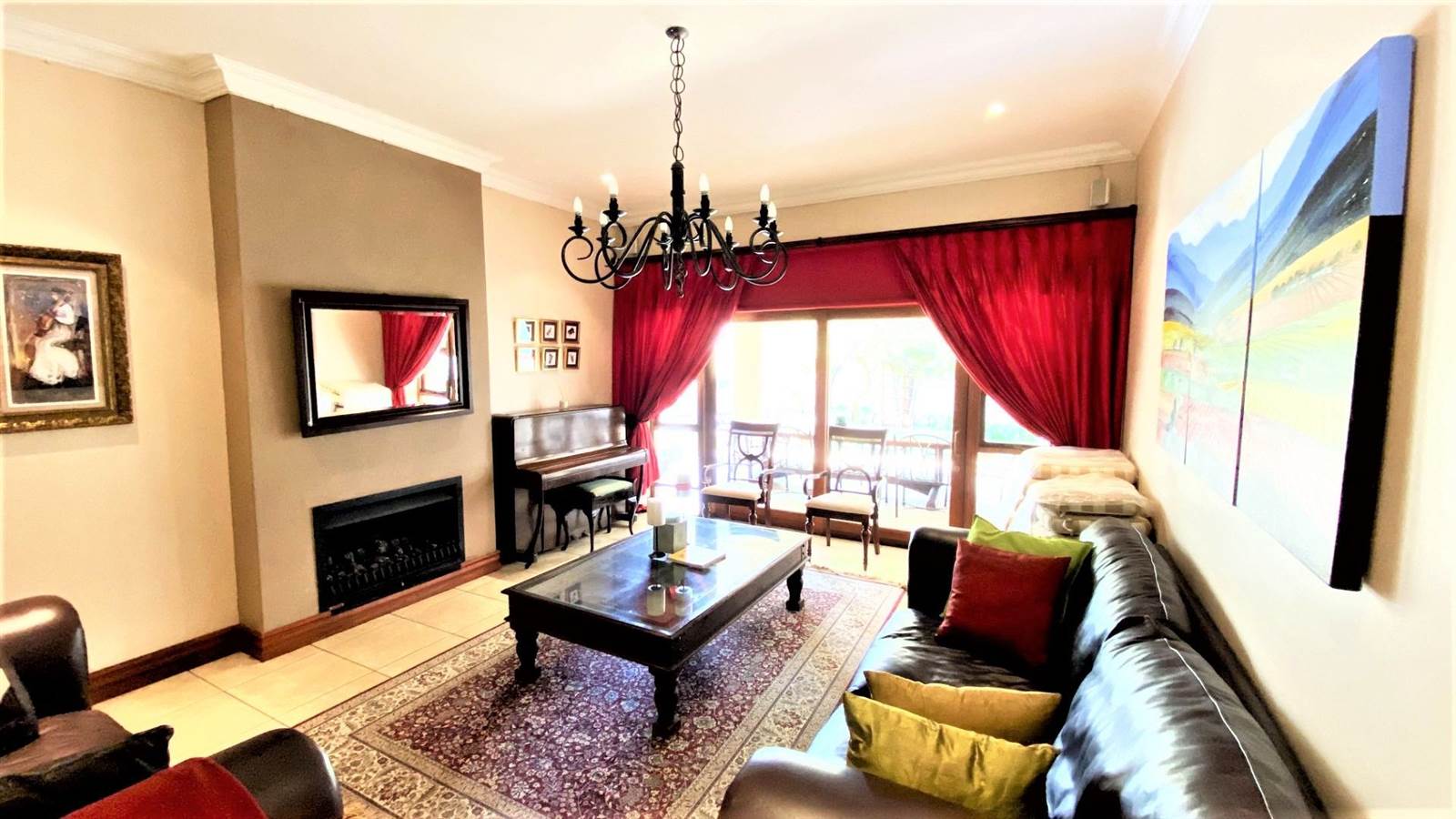 4 Bed House in Bryanston West photo number 17