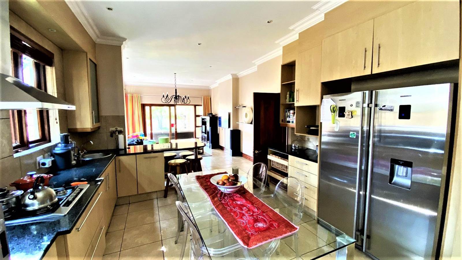4 Bed House in Bryanston West photo number 10