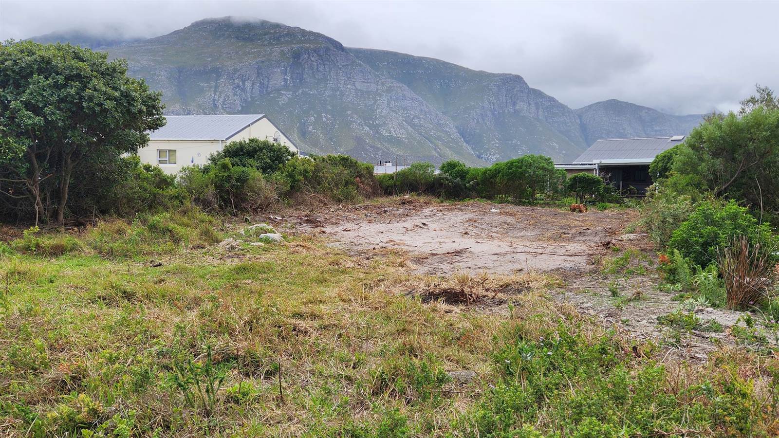 906 m² Land available in Bettys Bay photo number 1