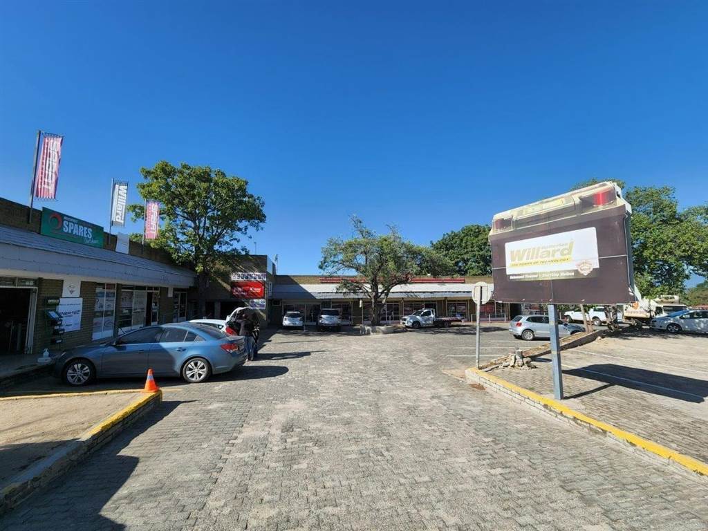 104  m² Commercial space in Hoedspruit photo number 6