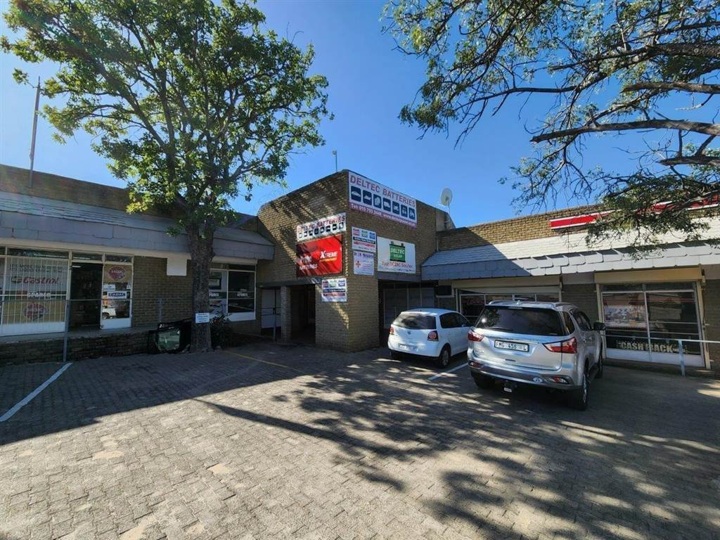 104  m² Commercial space in Hoedspruit photo number 2