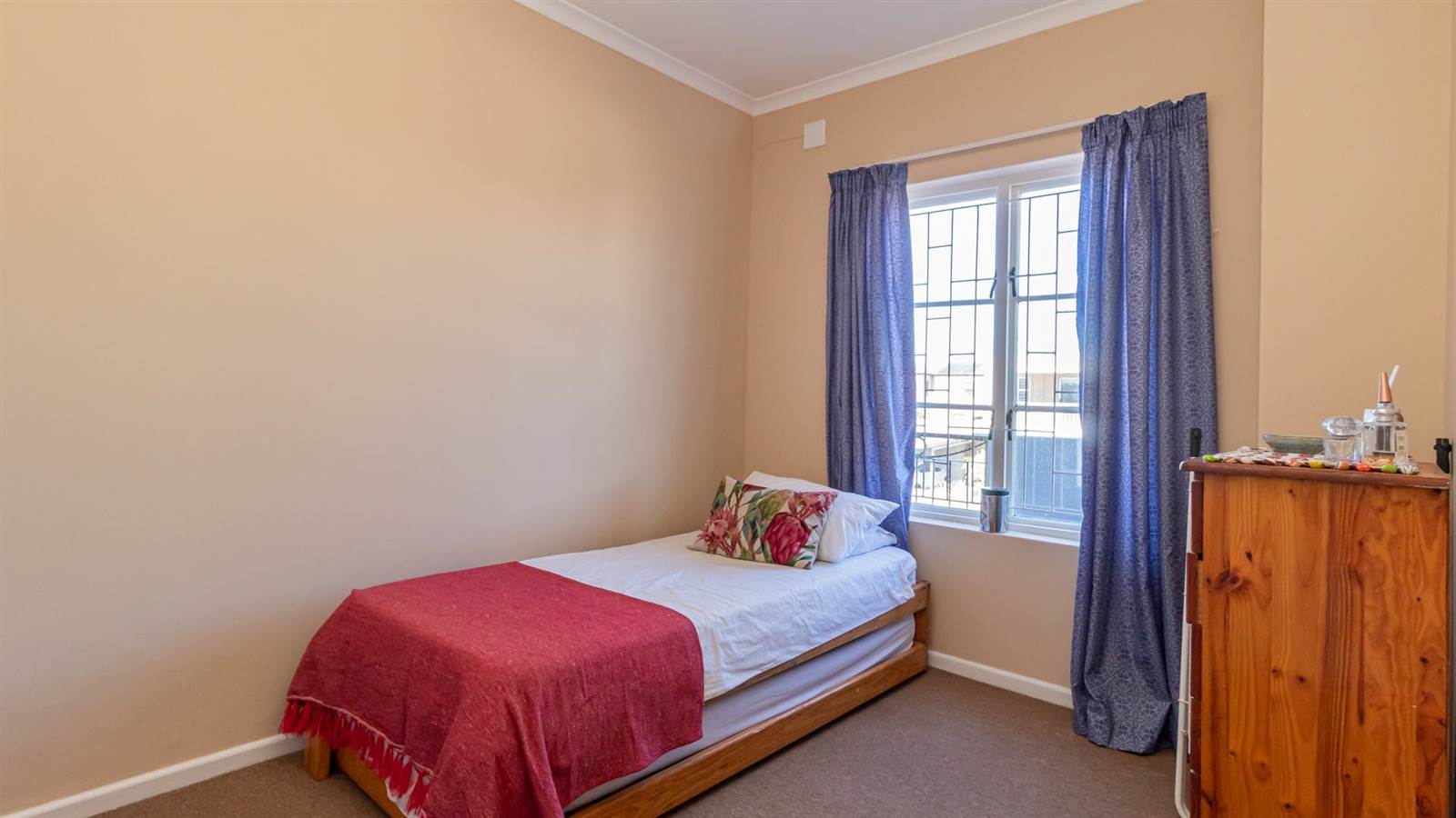 2 Bed Apartment in Parklands photo number 12