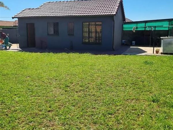 2 Bedroom House 2 Bedroom House