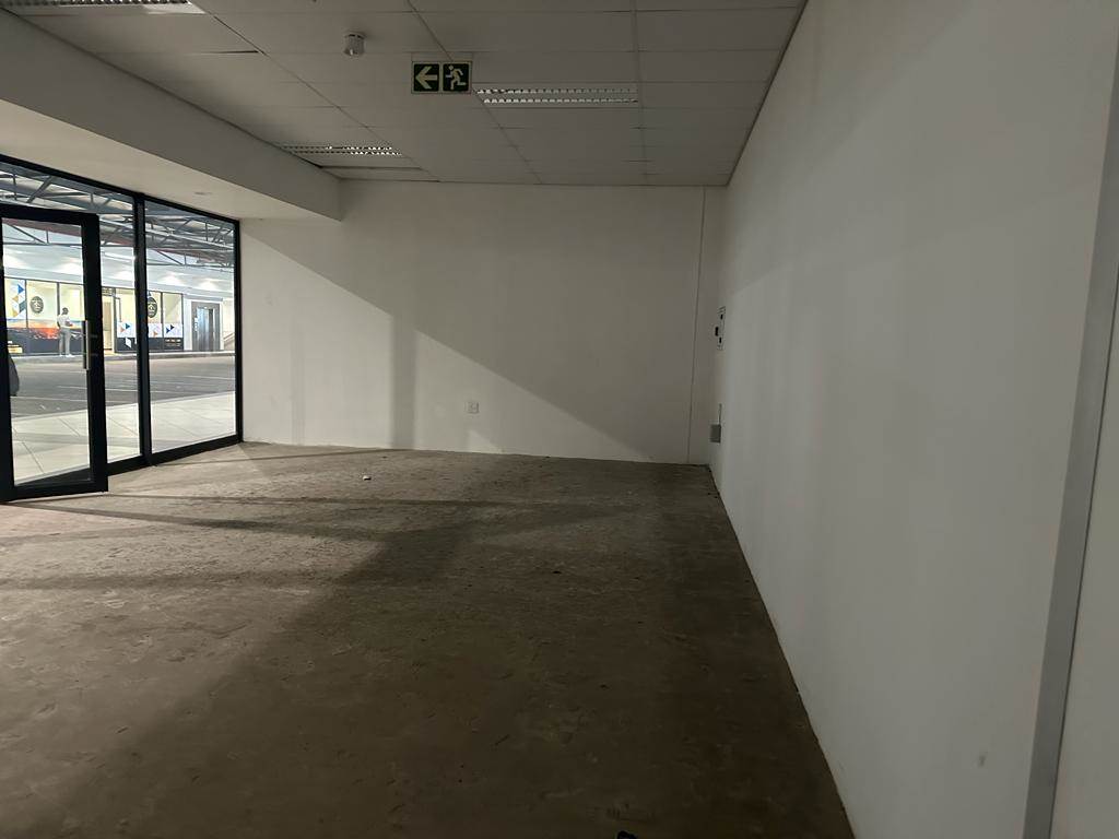 58  m² Commercial space in Die Heuwel photo number 3