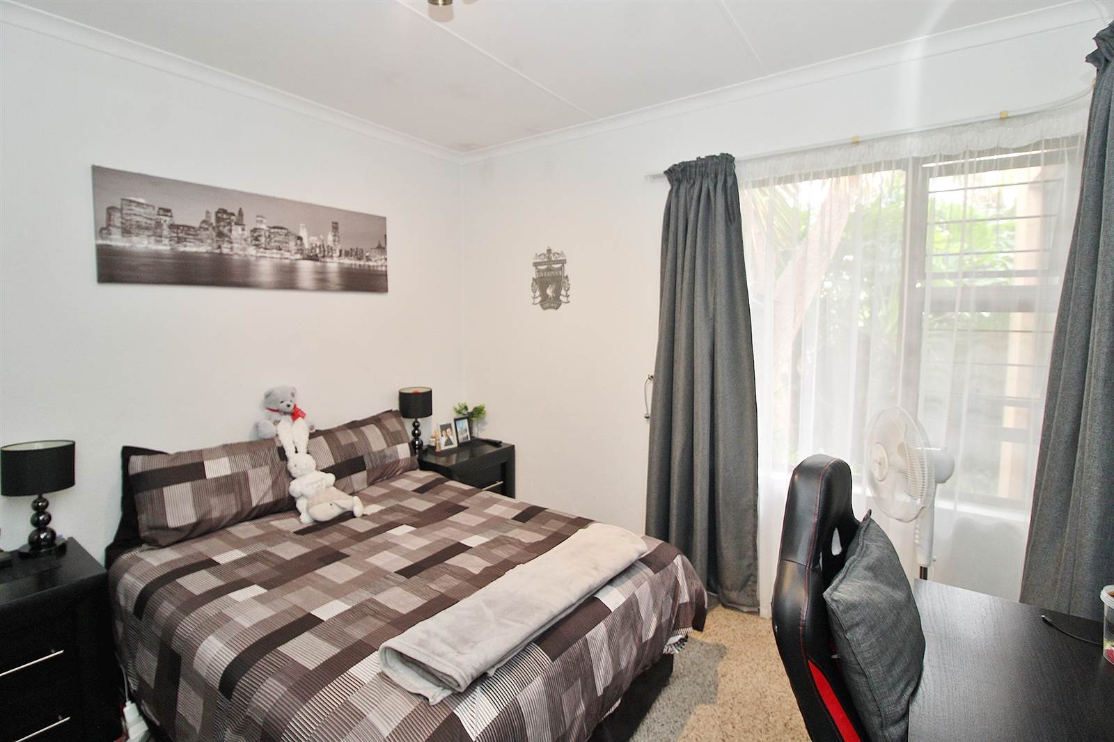 2 Bed Cluster in Bedfordview photo number 19
