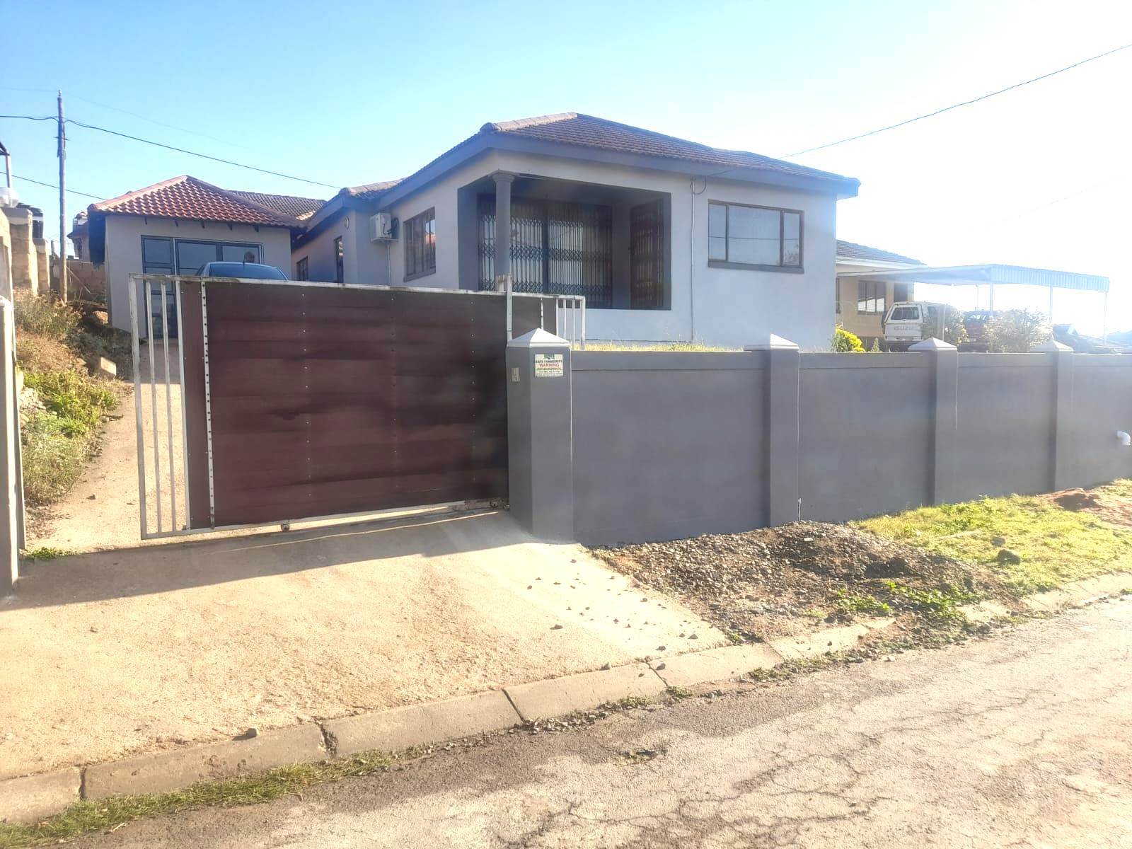 3 Bed House in Edendale photo number 1