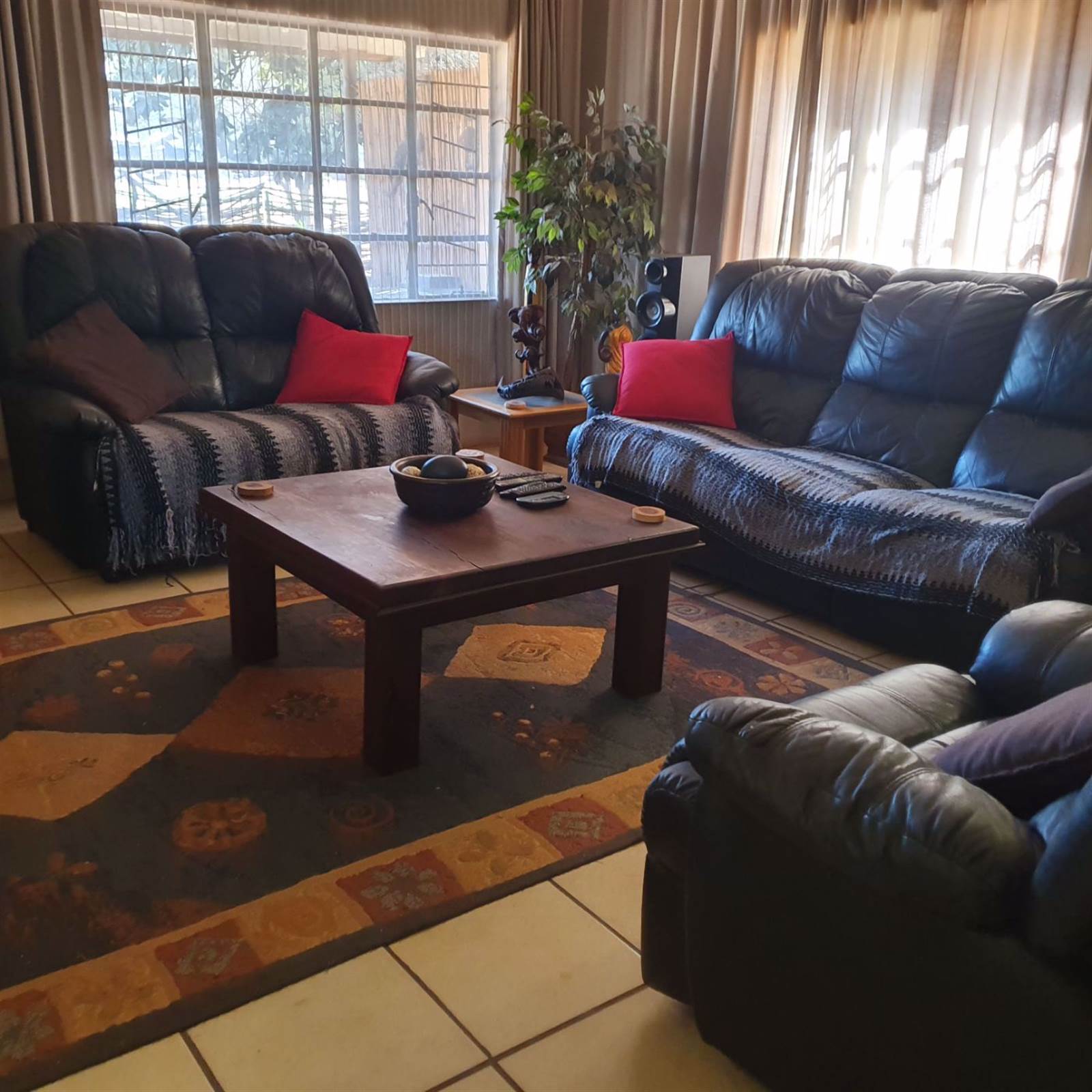 3 Bed House in Rietfontein photo number 6