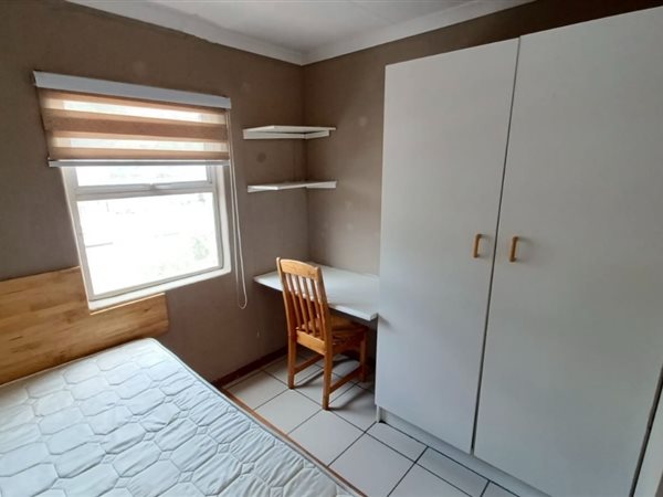 3 Bed Apartment in Westdene