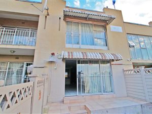 2 Bed Townhouse in West Turffontein